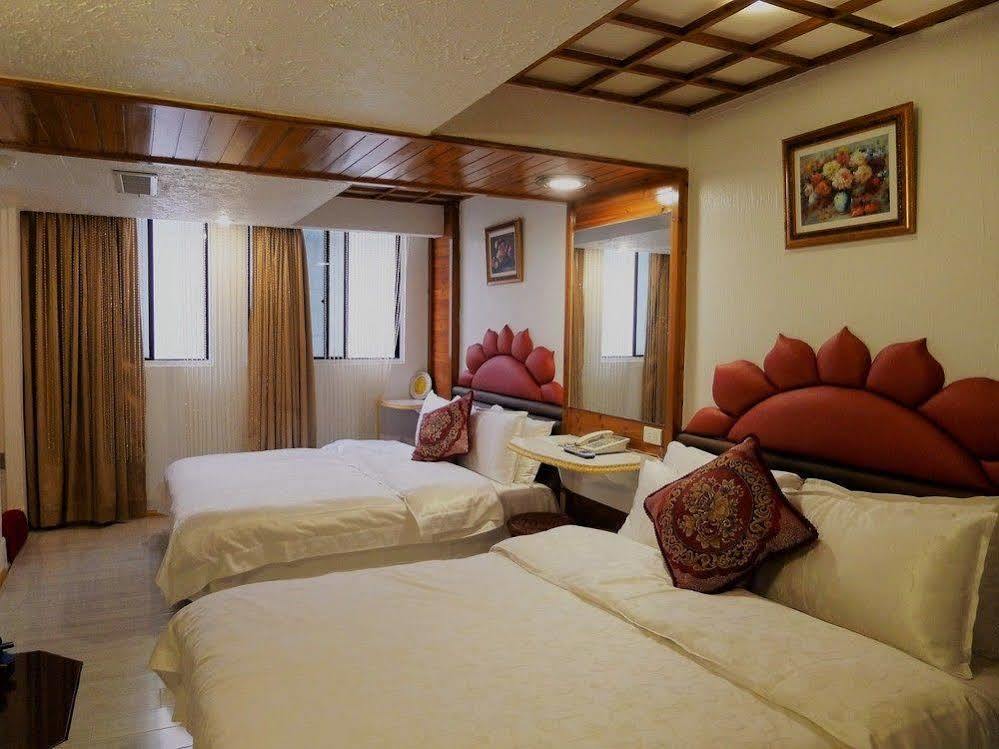 Aloha Hotel Keelung Buitenkant foto
